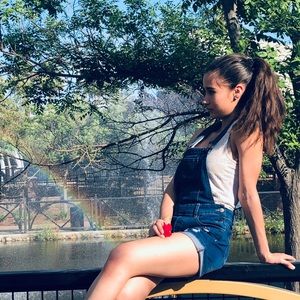 Meet your Posher, Lidia